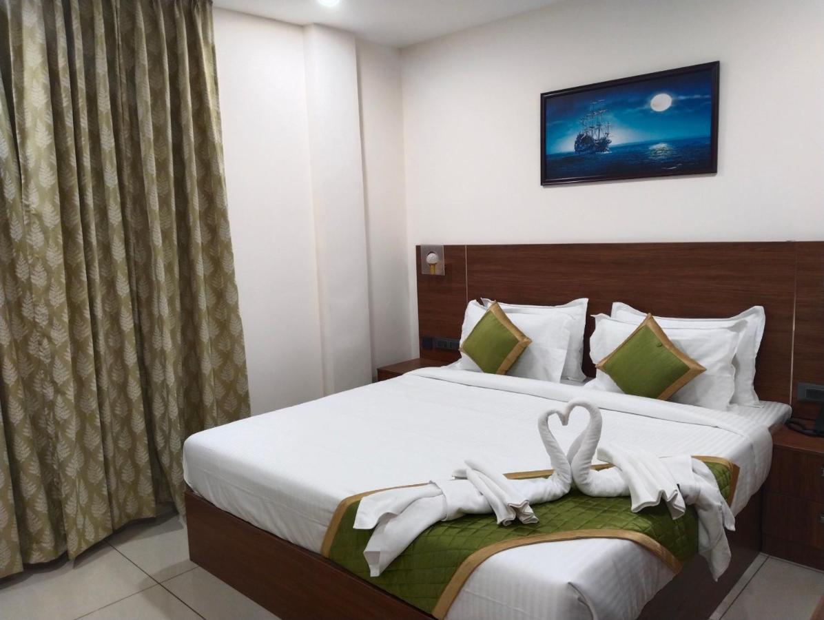 Hotel Seapark Kollam Exterior photo
