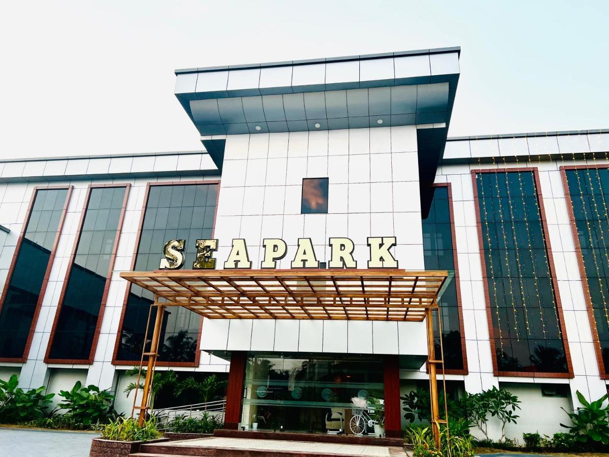 Hotel Seapark Kollam Exterior photo